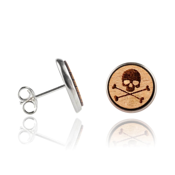 Holzohrstecker Edelstahl mit Totenkopf in Buchenholz