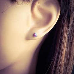 Ohrringe Ohrstecker 925 Sterling Silber tropfenförmiger synthetischer Opal in lila